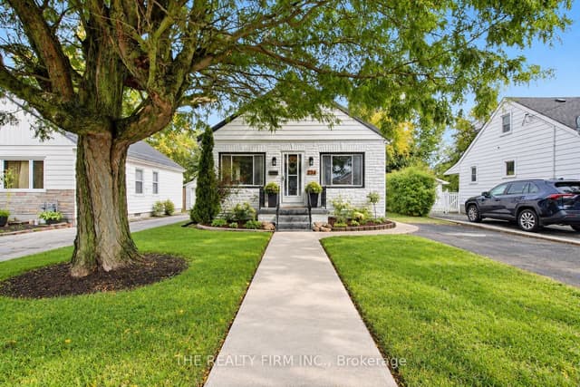 Detached at 234 St Julien Street, London East, ON N5Z 2N3