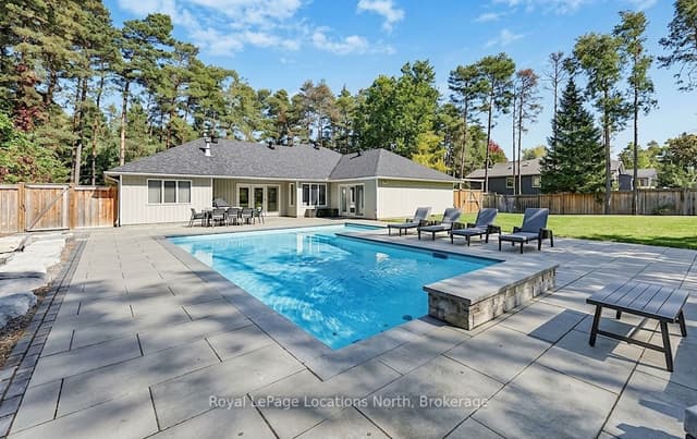 Detached at 39 Forest Drive, Collingwood, ON L9Y 4W7
