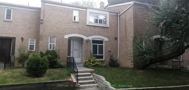 Condo Townhouse at 17 Gosford Boulevard 9, Toronto, ON M3N 2G7, Toronto W05