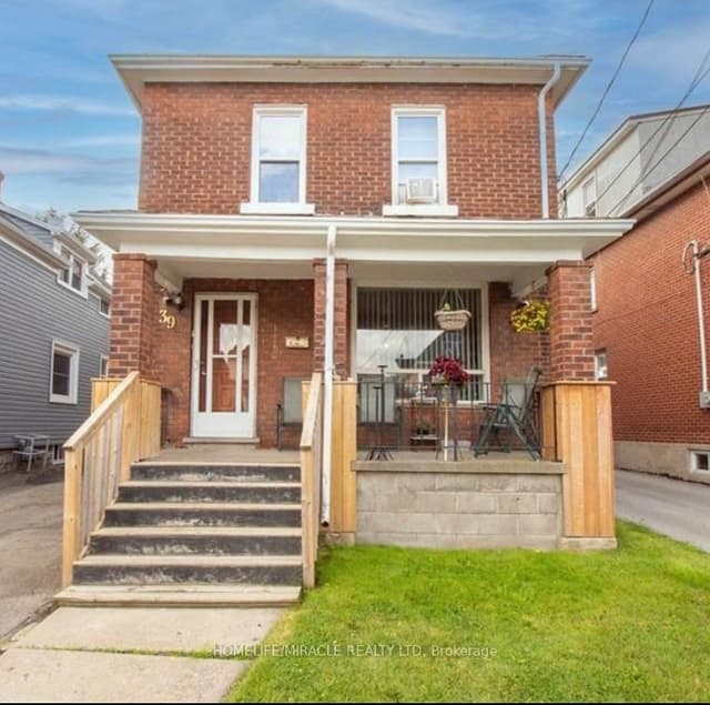 Detached at 39 Park Street, Welland, ON L3B 4M3