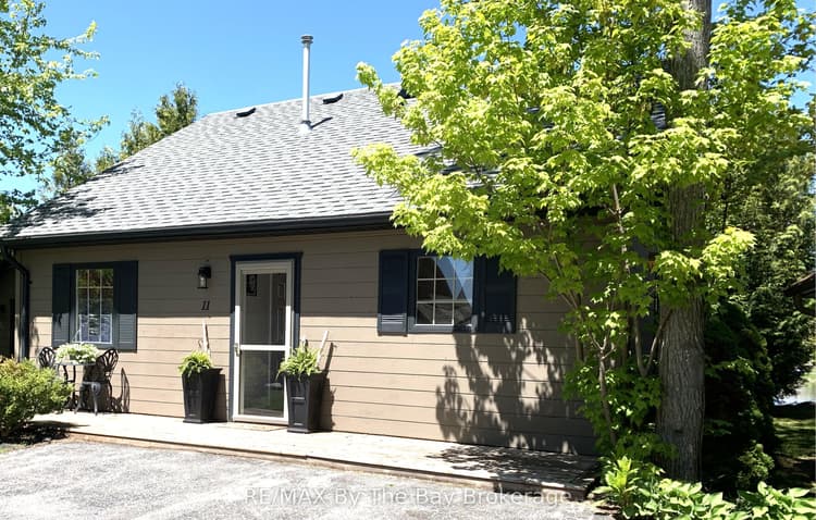 11 Cabin Crescent