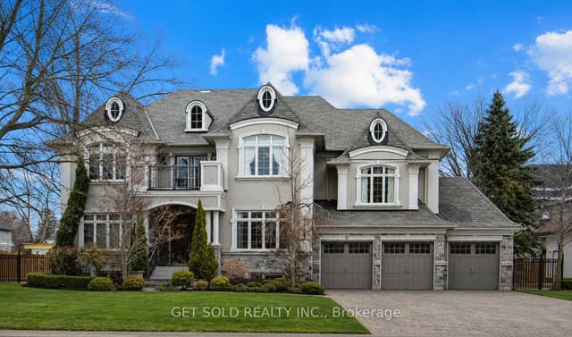 Detached at 8 Thornhill Avenue, Vaughan, ON L4J 1J4