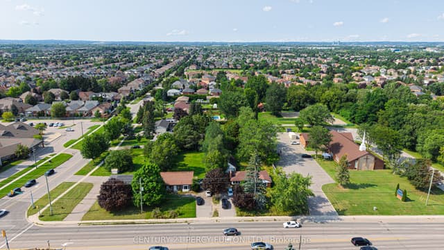 Detached at 1906 Rossland Road E, Whitby, ON L1N 3P5