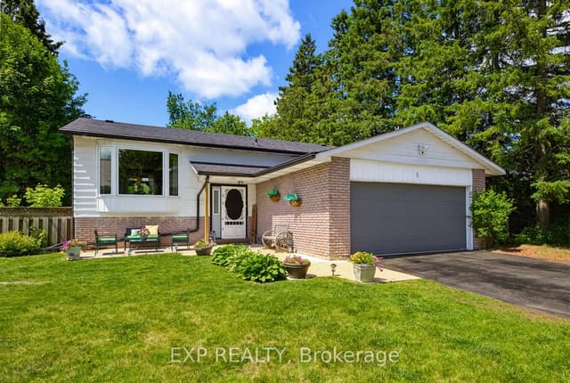 Detached at 6 Palace Street, Caledon, ON L7K 0A2