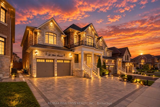 Detached at 20 Tesla Crescent, East Gwillimbury, ON L9N 0T3