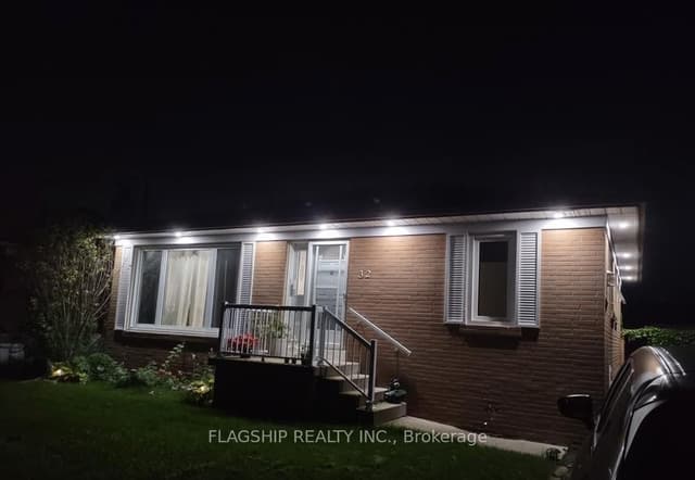 Detached at 32 Norton Crescent, Halton Hills, ON L7G 1N2