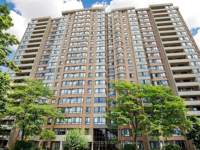 Condo Apartment at 100 County Court Boulevard 1005, Brampton, ON L6W 3X1