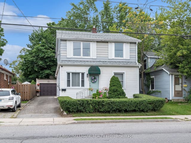 Duplex at 160 Welland Avenue Upper, St. Catharines, ON L2R 2N6