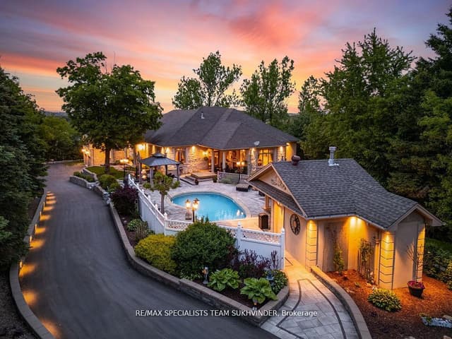 Detached at 16609 Mount Wolfe Road, Caledon, ON L7E 3P6