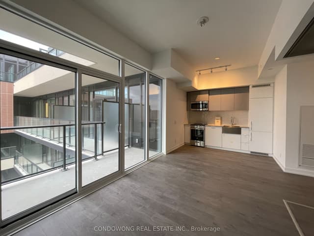 Condo Apartment at 270 Dufferin Street LP9, Toronto, ON M6K 0H8, Toronto W01