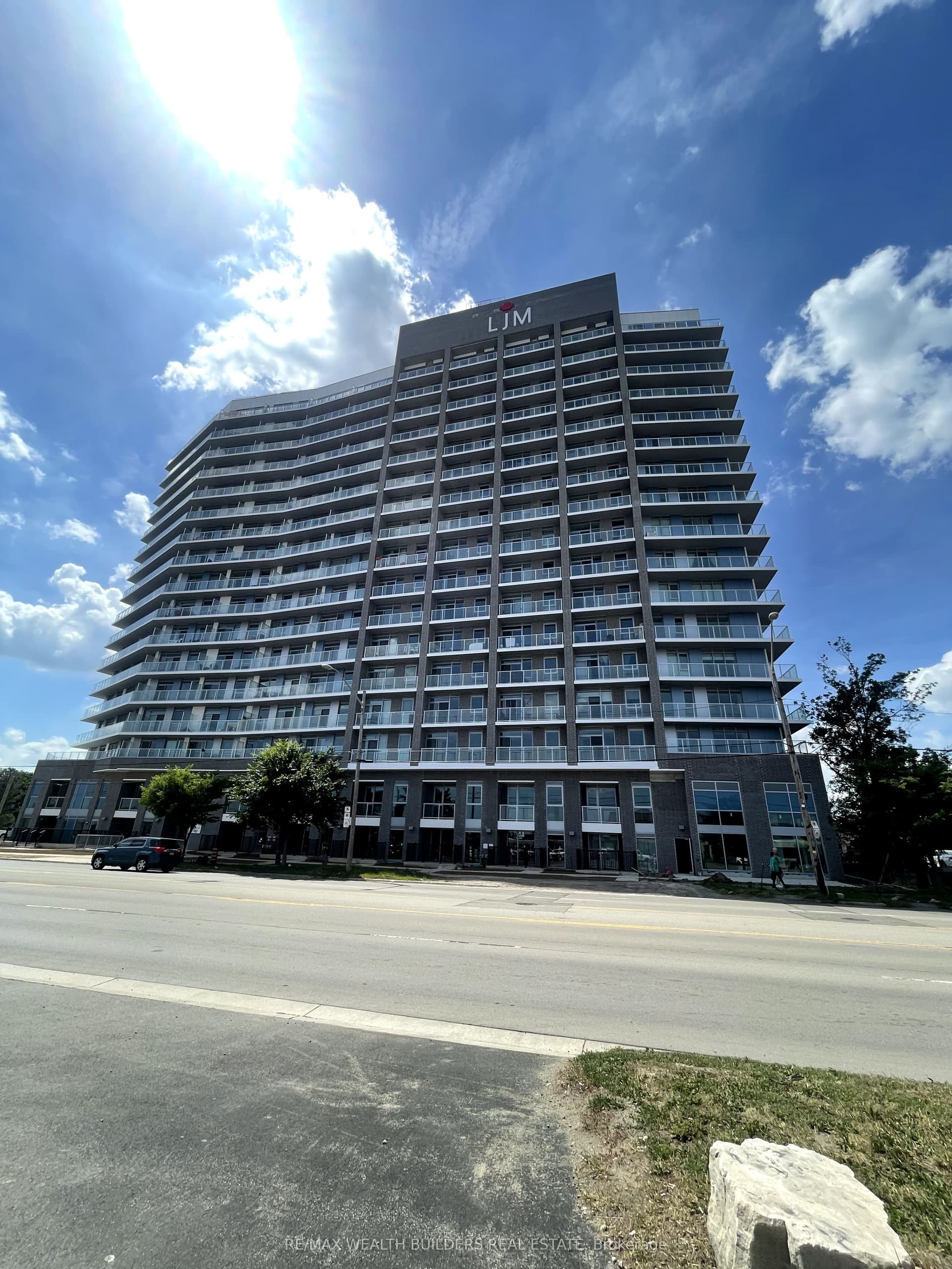Suite 1513 · Floor 15, Unit 1513 · 2782 Barton St E