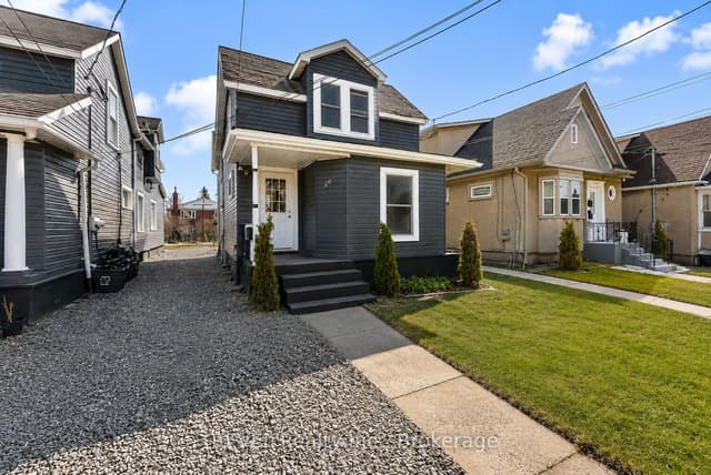 Duplex at 30 Division Street, St. Catharines, ON L2R 3G2