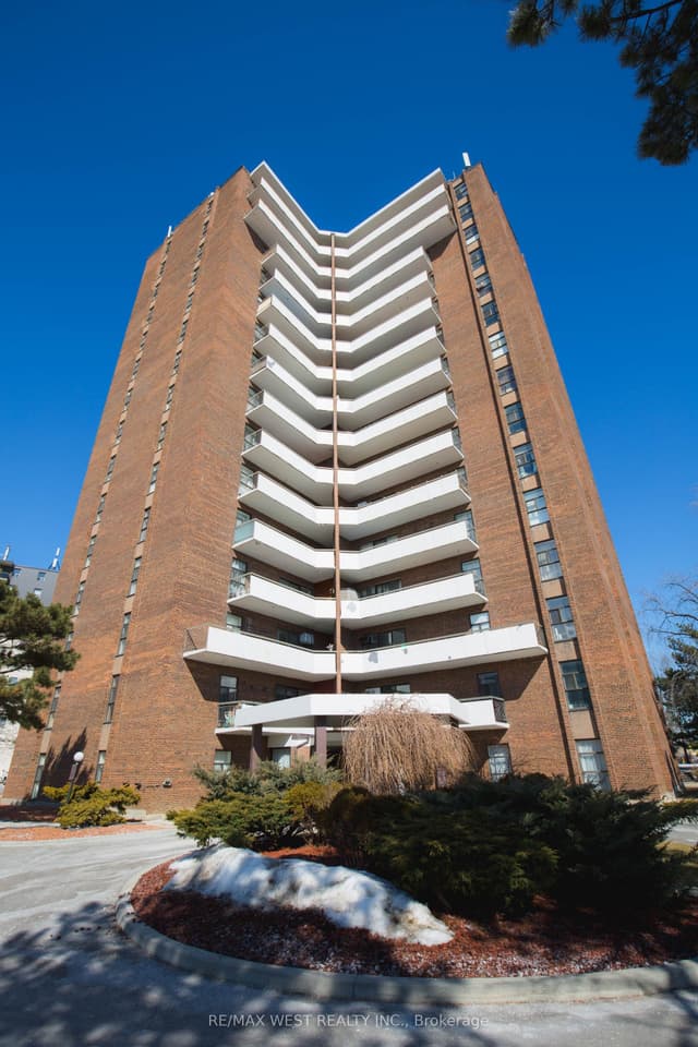Condo Apartment at 3025 Queen Frederica Drive 1503, Mississauga, ON L4Y 3A1