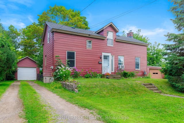 Detached at 333 James Street E, Prescott, ON K0E 1T0