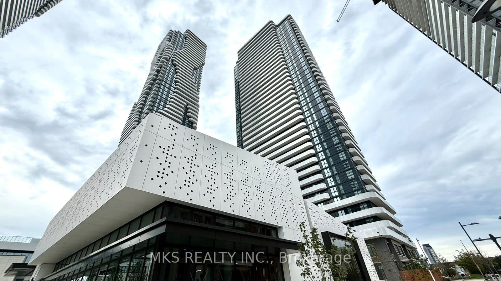 Suite 2806 · Floor 28, Unit 2806 · 28 Interchange Way
