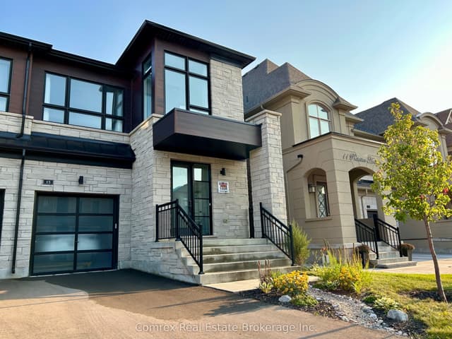 Semi-Detached at 15 Protostar Avenue, Richmond Hill, ON L4C 4Z1