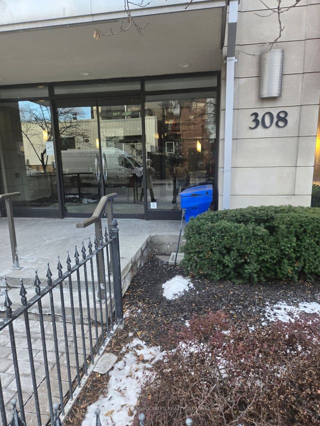 Condo Apartment at 308 Palmerston Avenue 519, Toronto, ON M6J 3X9, Toronto C01