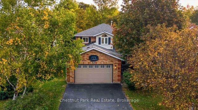 Detached at 31 Bush Street, Collingwood, ON L9Y 4T1