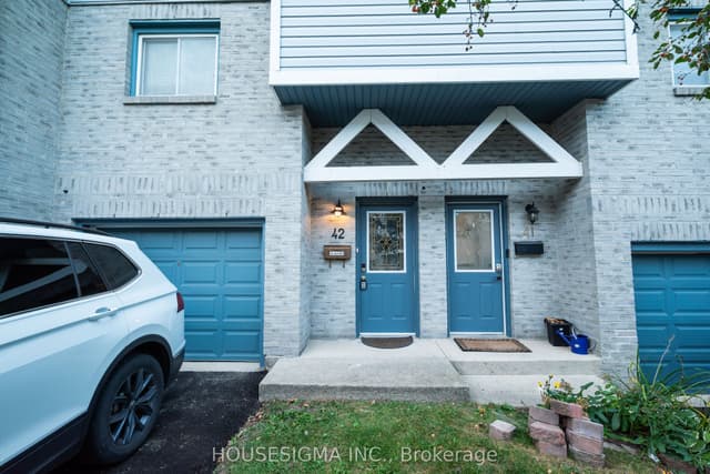 Condo Townhouse at 589 Beechwood Drive 42, Waterloo, ON N2T 2K9