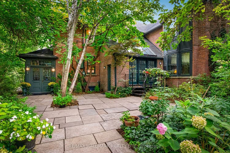 11 Pine Hill Road