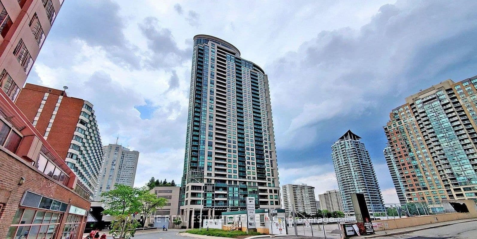 Suite 1502 · Floor 15, Unit 1502 · 208 Enfield Pl