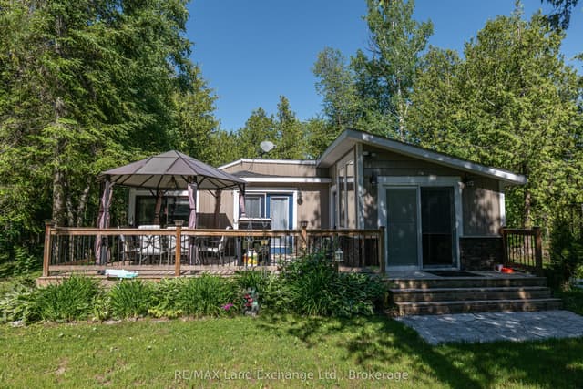 Detached at 18 Hicks Lane N, Kincardine, ON N0G 2T0