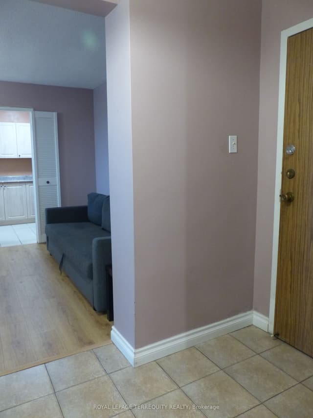 Condo Apartment at 177 Linus Road 906, Toronto, ON M2J 4S5, Toronto C15