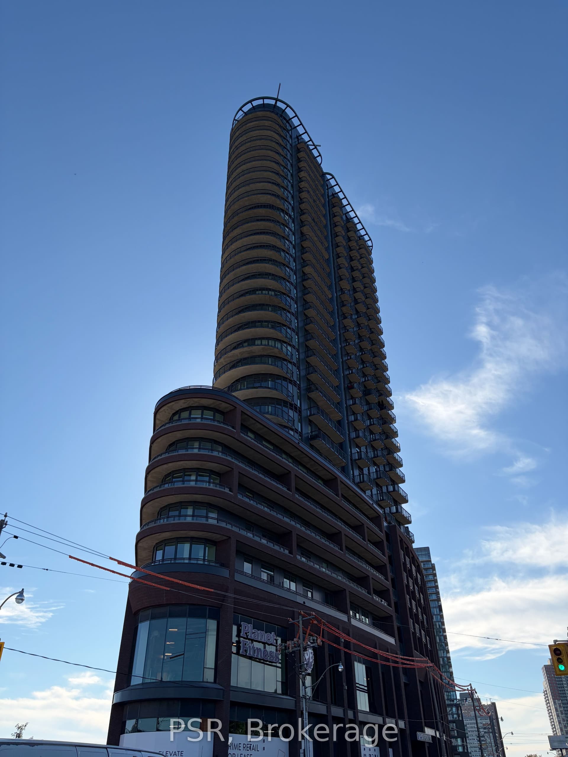 Suite 611 · Floor 6, Unit 611 · 1185 Dupont St