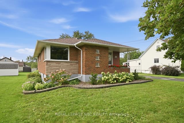 Detached at 29 Erie Street, Welland, ON L3B 5J6