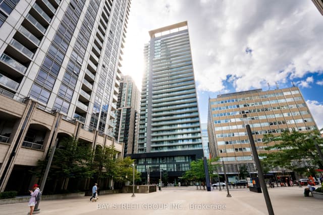 Condo Apartment at 770 Bay Street 709, Toronto, ON M5G 0A6, Toronto C01