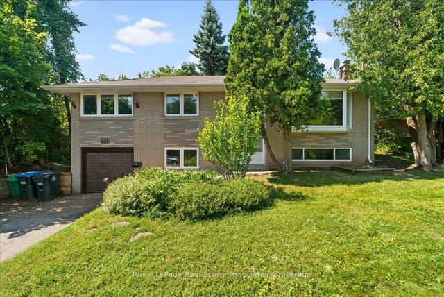 Detached at 132 Vista Boulevard, Mississauga, ON L5M 1V9
