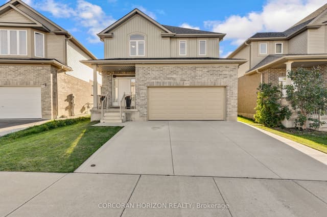 Detached at 213 Ladyslipper Drive, Waterloo, ON N2V 0E2