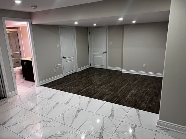 Detached at 34 Haywood Drive Basement, Brampton, ON L6X 0W3