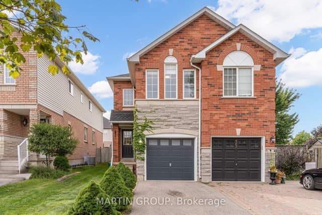Semi-Detached at 33 Slater Court, Hamilton, ON L8B 0K8