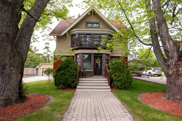 Detached at 34 Winnipeg Avenue, Thunder Bay, ON P7B 3P7