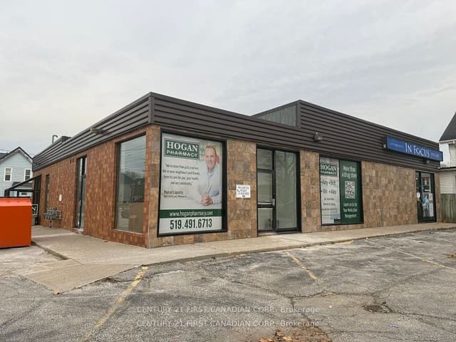 Investment at 120 Vidal Street N, Sarnia, ON N7T 5X5