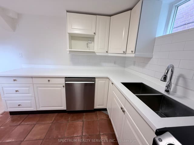Detached at 172 Queenslea Avenue Lower, Toronto, ON M9N 2L3, Toronto W04
