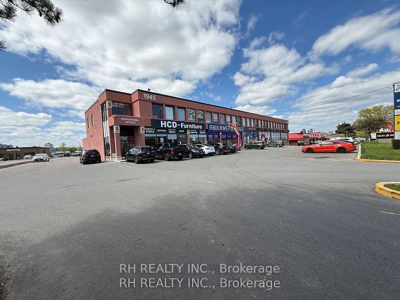 Unit 221, Unit 221 · 1945 Dundas St E