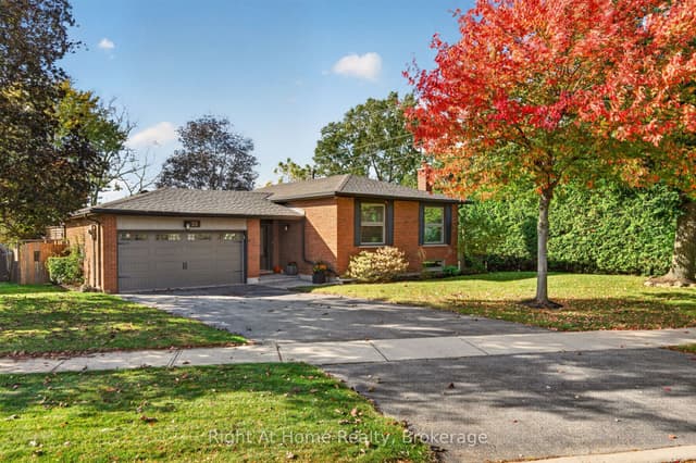 Detached at 23 Laurendale Avenue, Hamilton, ON L0R 2H3