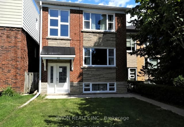 Detached at 42 EMERALD Crescent 1, Toronto, ON M8V 2B6, Toronto W06