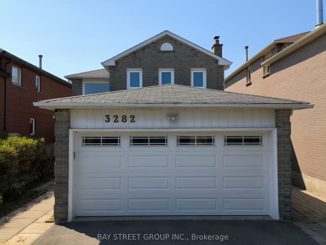 Detached at 3282 Dragon Drive, Mississauga, ON L5B 3G7