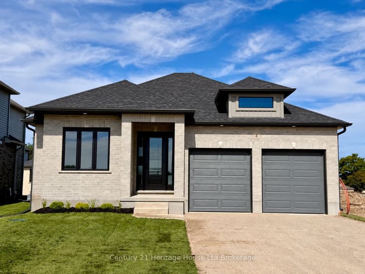 4 Bodwell Avenue
