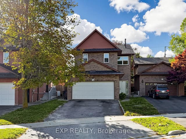 Detached at 28 Longfellow Court, Whitby, ON L1N 6V7
