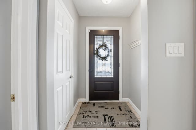 Detached at 473 Mohawk Road W, Hamilton, ON L9C 1X3