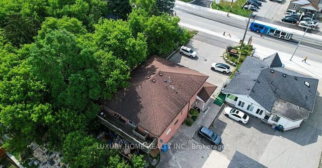 Office at 186 KING Road, Richmond Hill, ON L4E 2W1