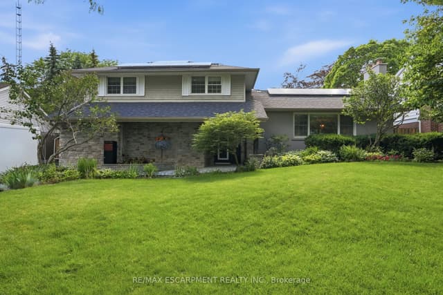 Detached at 1321 Fairway Court, Burlington, ON L7P 1M5