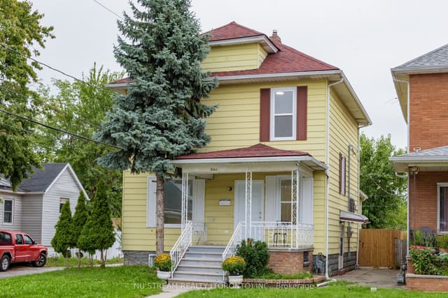 Detached at 941 Cataraqui Street, Windsor, ON N9A 3P7