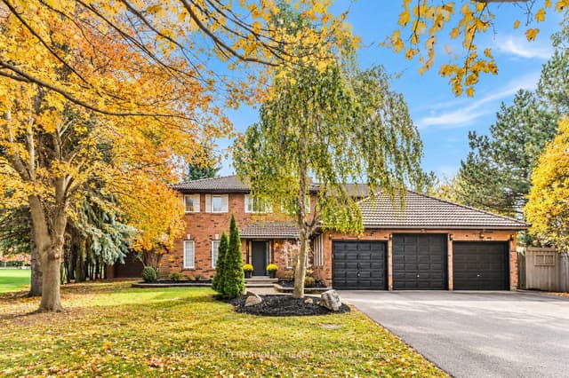 Detached at 23 Hill Farm Road, King, ON L0G 1N0