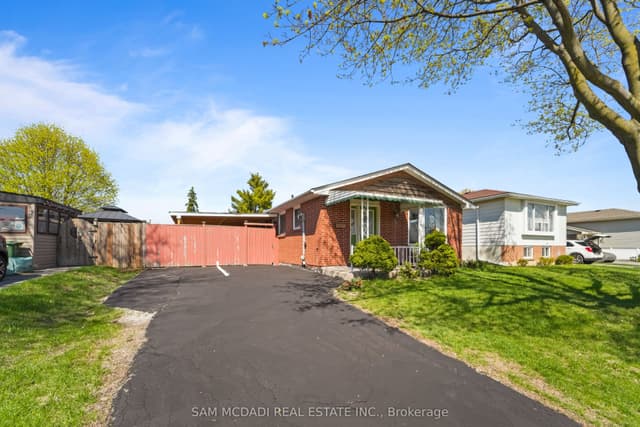 Detached at 79 Locheed Drive, Hamilton, ON L8T 4L5