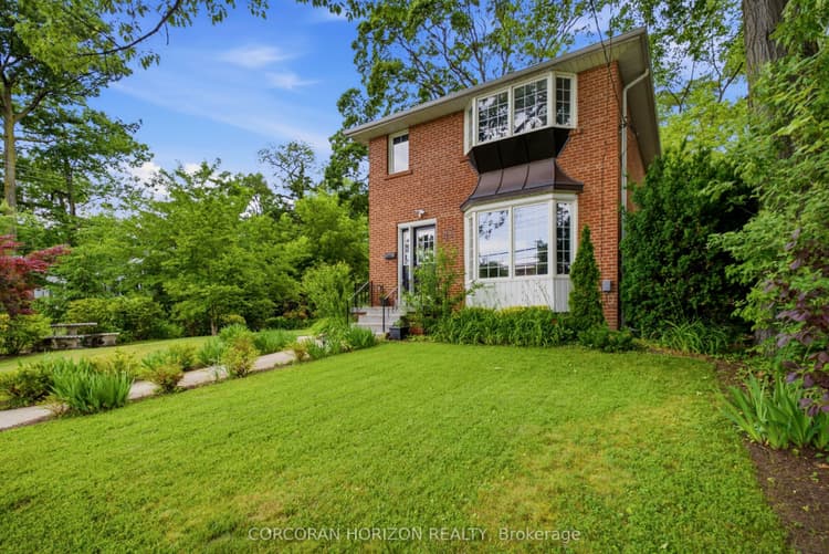 77 Mineola Road